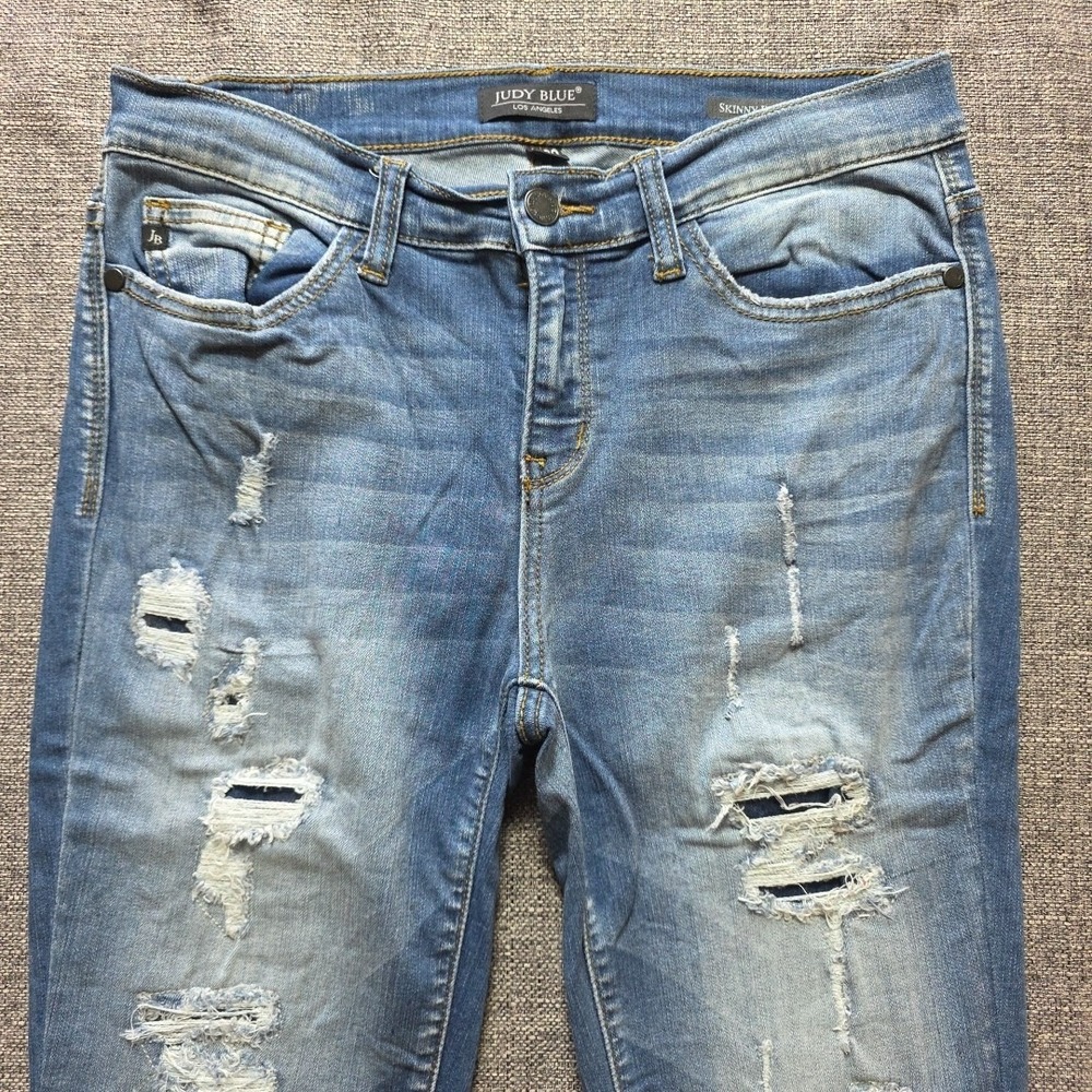 Judy Blue Jeans 11/30 Patched Rip Skinny Jeans Stretch Mid Rise Raw Hem JB8240MD